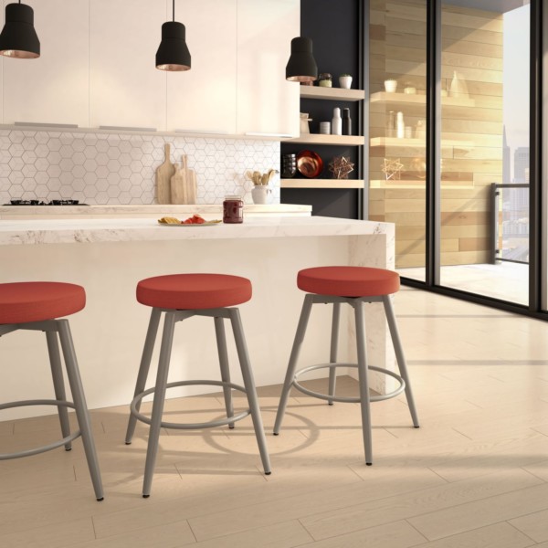 Metal Finish: 56 Titanium • Seat Covering: HW Corali