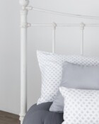Wesley Allen Quati Cottage White finish detail